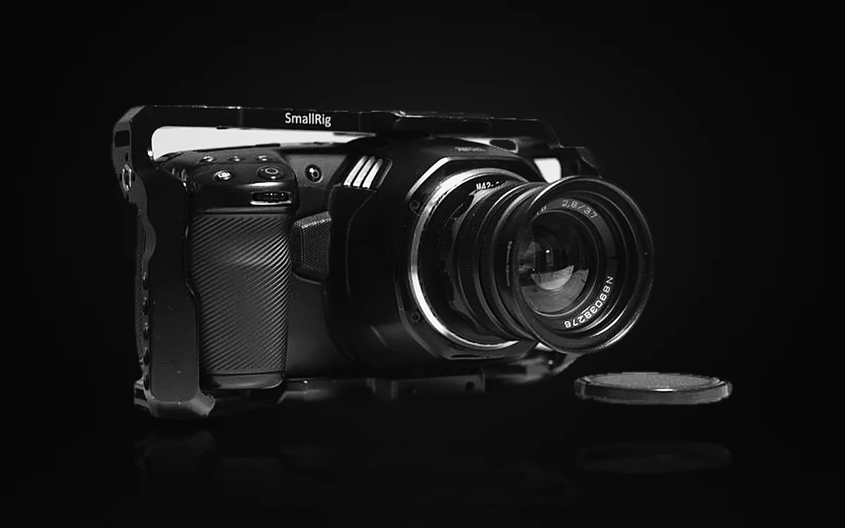 Blackmagic Pocket Cinema Camera 6K: Super 35 · 6K Blackmagic RAW · flies on the Cinelifter