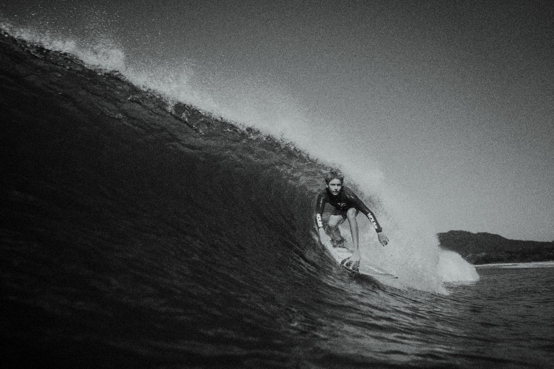 Surf still by Maxime Hugo